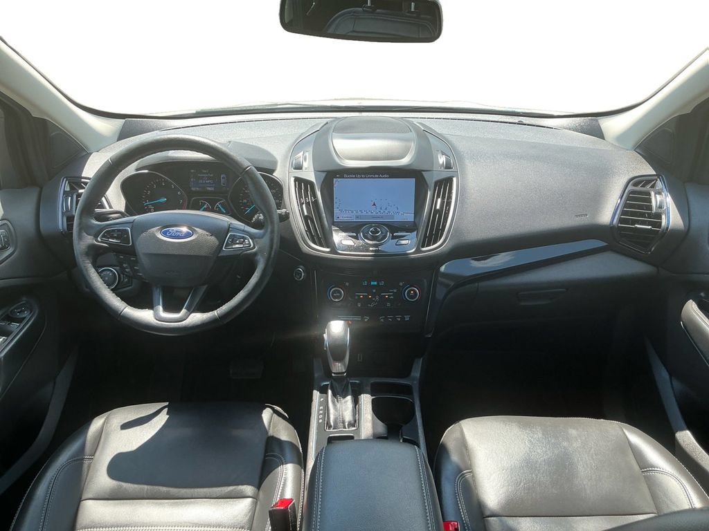 Certified 2019 Ford Escape Titanium FWD image 17