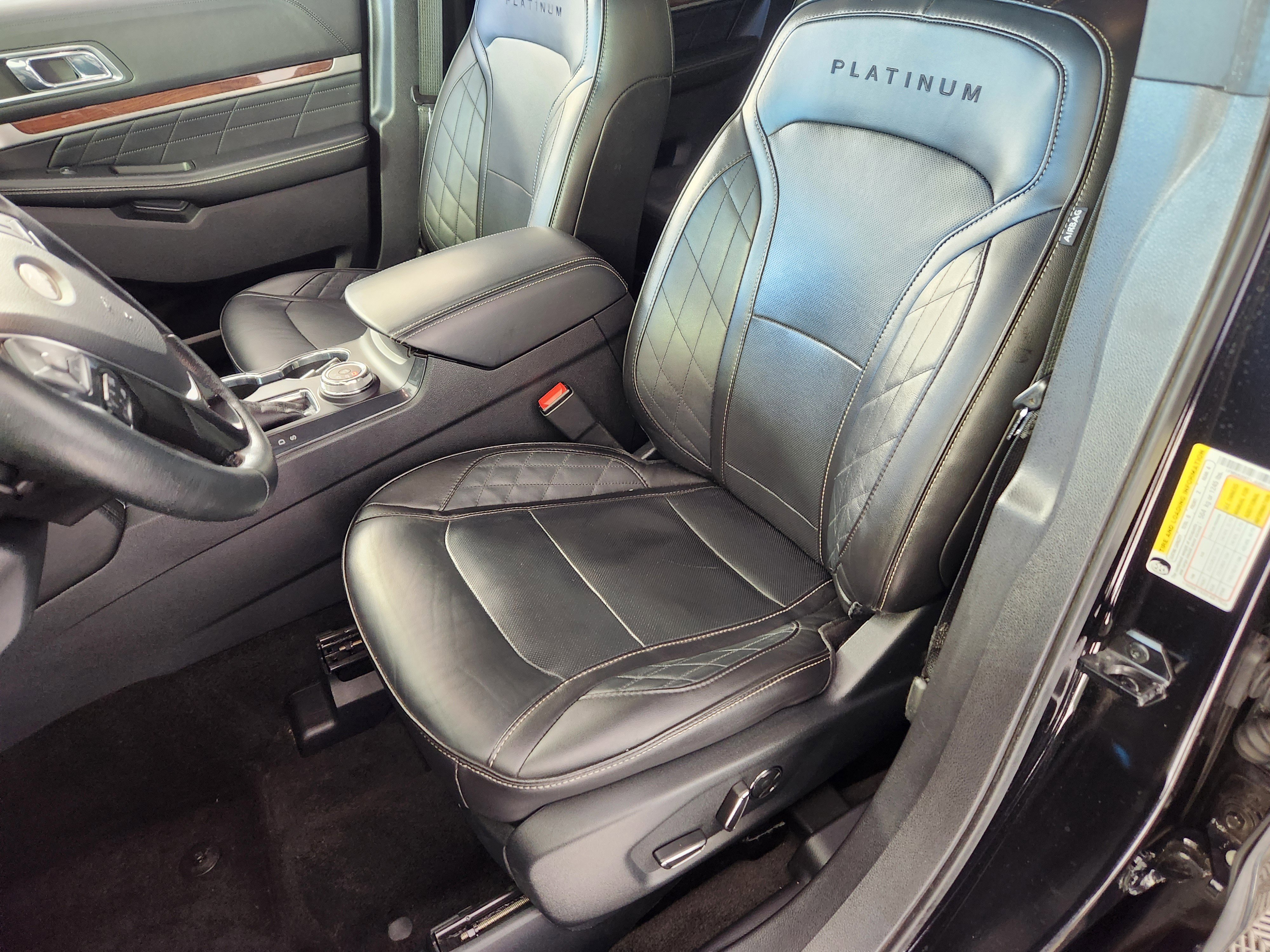 Certified 2018 Ford Explorer Platinum image 12