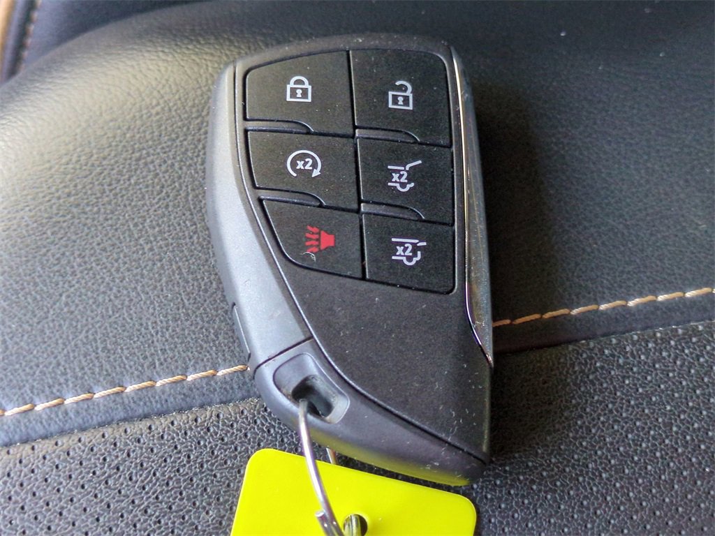 Used 2024 GMC Yukon XL AT4 w/ AT4 Premium Plus Package image 29