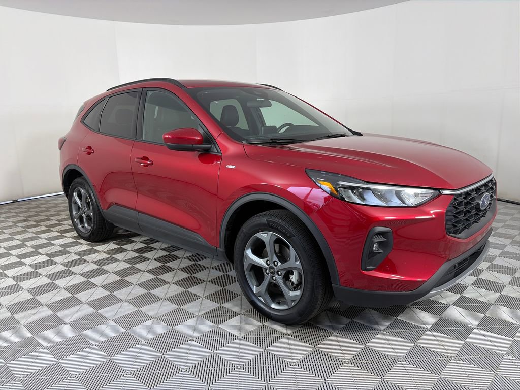Certified 2025 Ford Escape ST-Line Select AWD/4WD image 1
