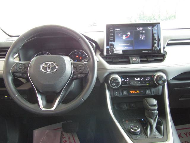 Used 2021 Toyota RAV4 XLE w/ Convenience Package AWD/4WD image 5