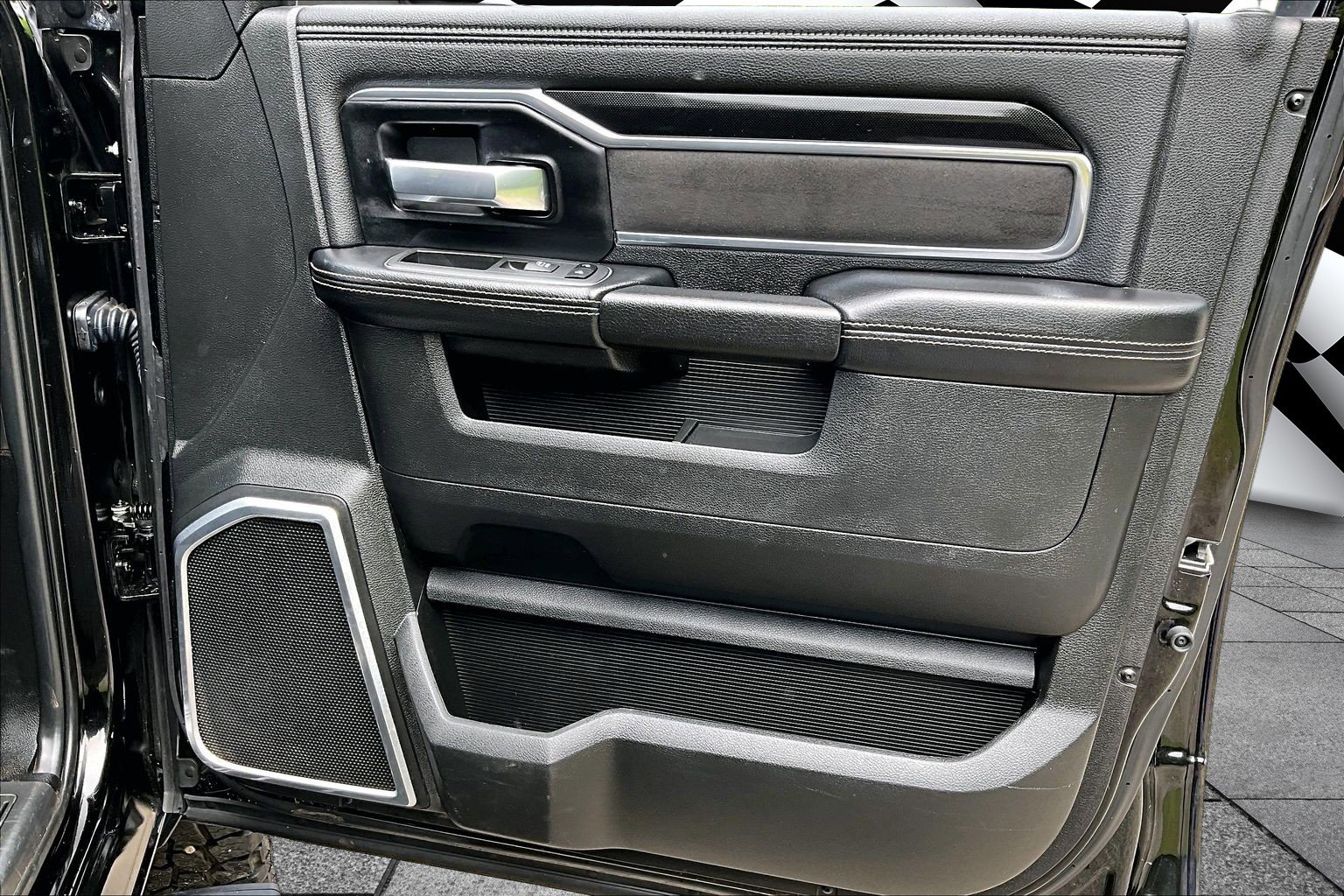 Used 2022 RAM 2500 Laramie AWD/4WD image 19