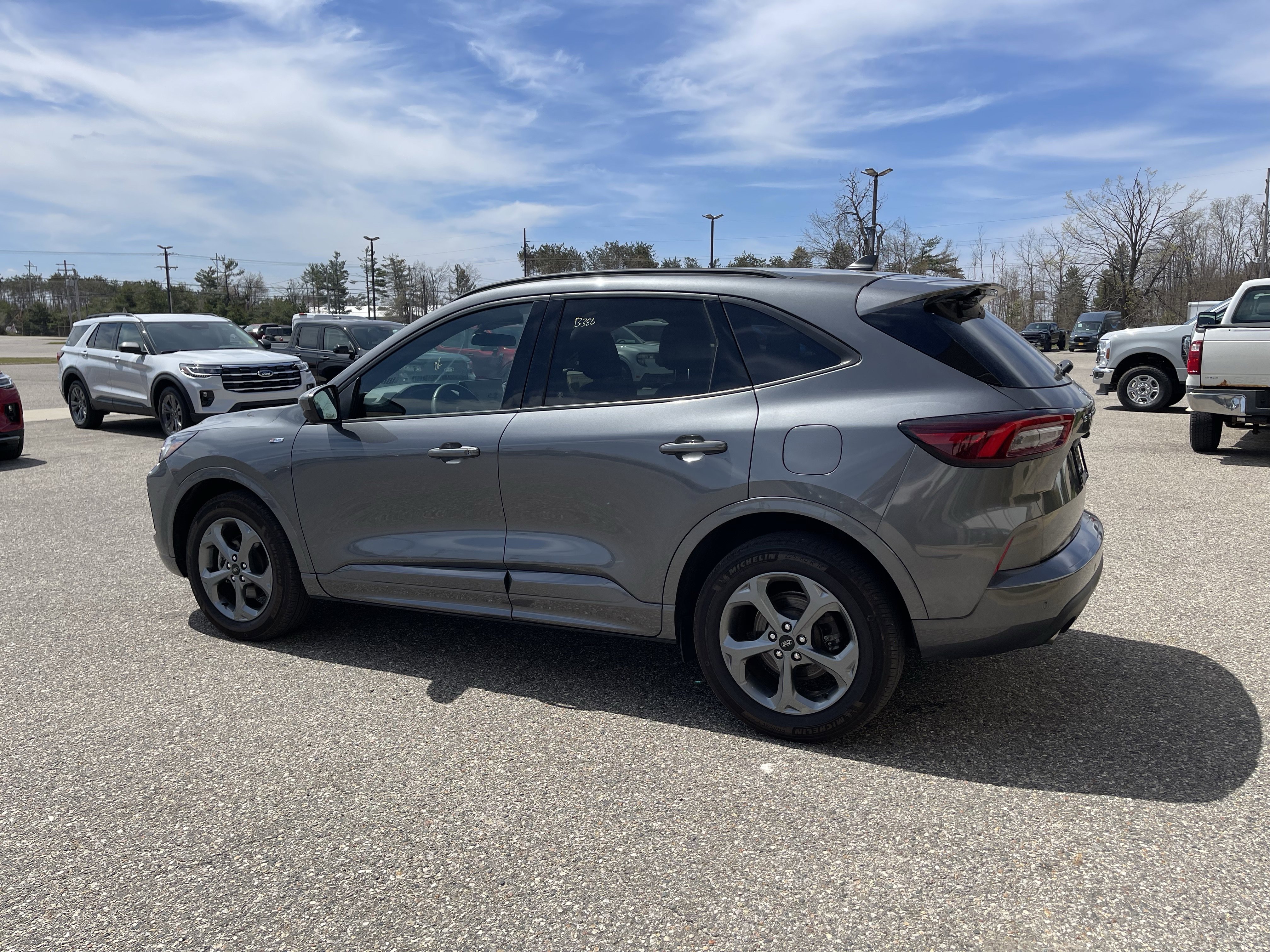 Certified 2023 Ford Escape ST-Line Select w/ Tech Pack #2 AWD/4WD image 6
