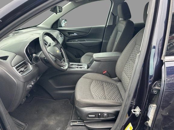 Used 2020 Chevrolet Equinox LT AWD/4WD image 2