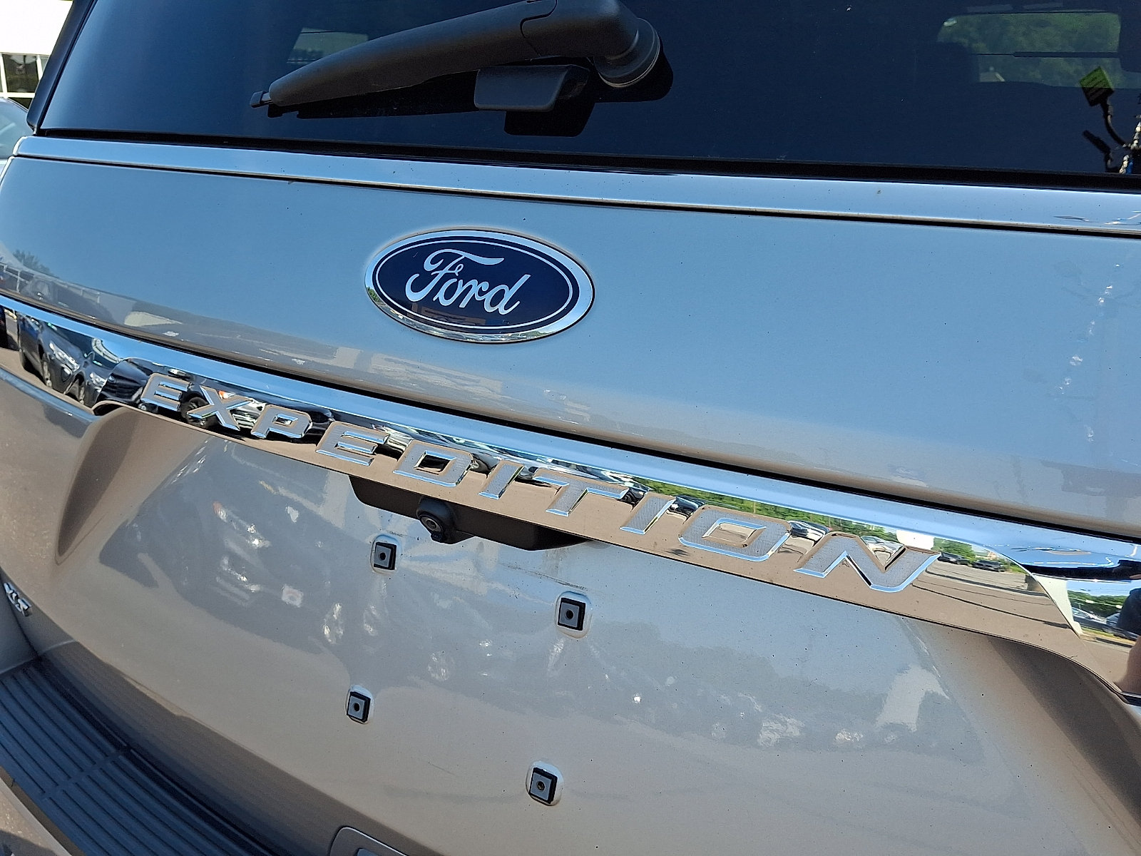 Certified 2020 Ford Expedition XLT w/ Equipment Group 202A AWD/4WD image 31