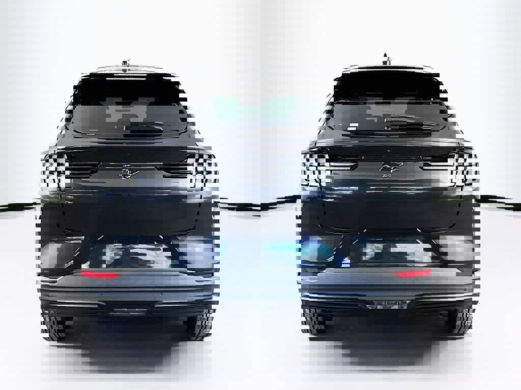 Certified 2022 Ford Mustang Mach-E Select image 4