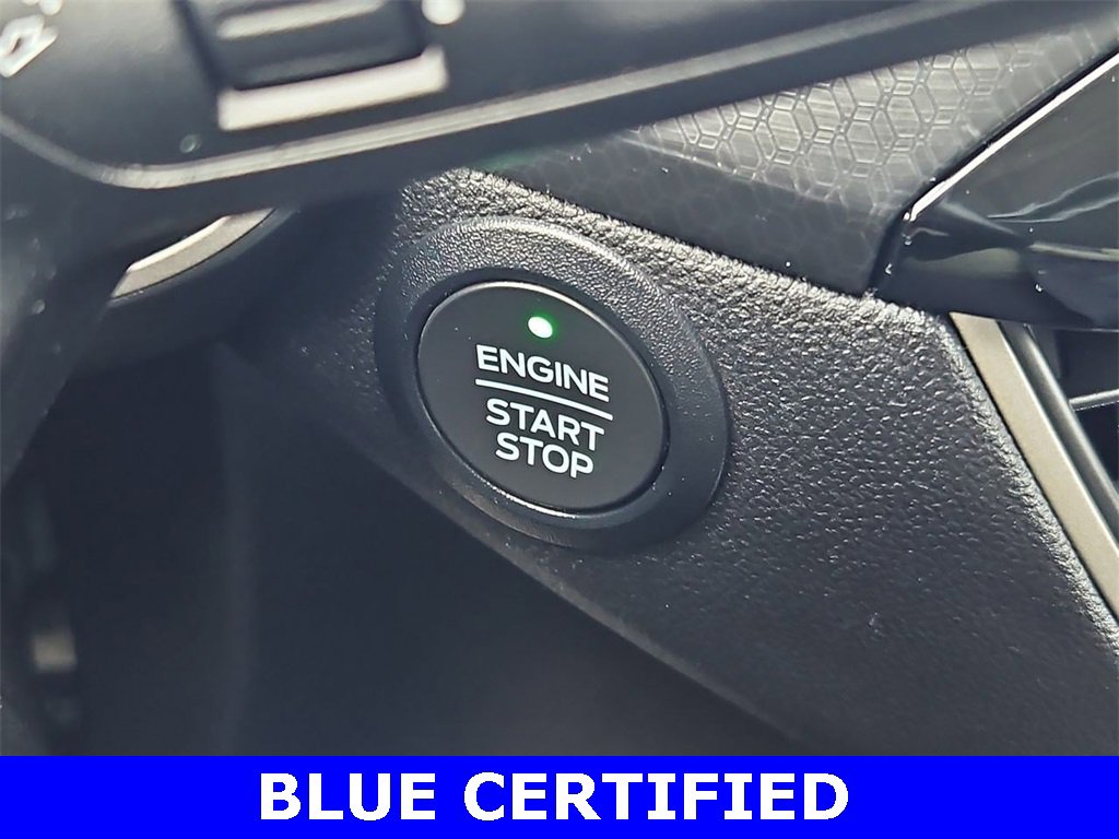 Certified 2022 Ford Escape SEL w/ SEL Stealth AWD Package image 16