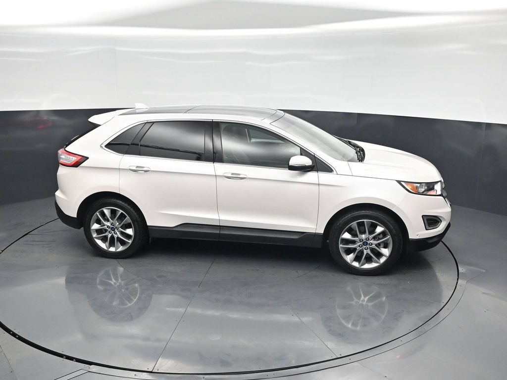 Certified 2018 Ford Edge Titanium w/ Equipment Group 302A AWD/4WD image 53