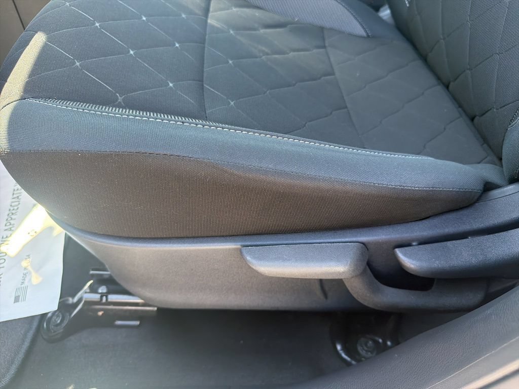 Used 2020 Nissan Kicks S FWD image 26
