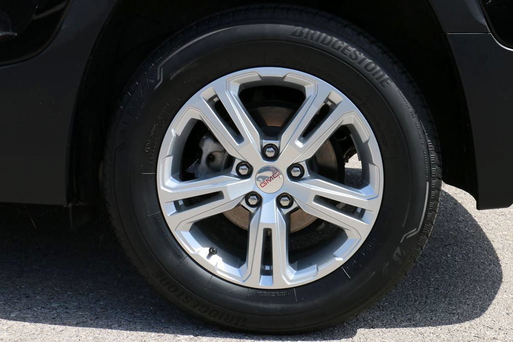 Used 2024 GMC Terrain SLE AWD/4WD image 11