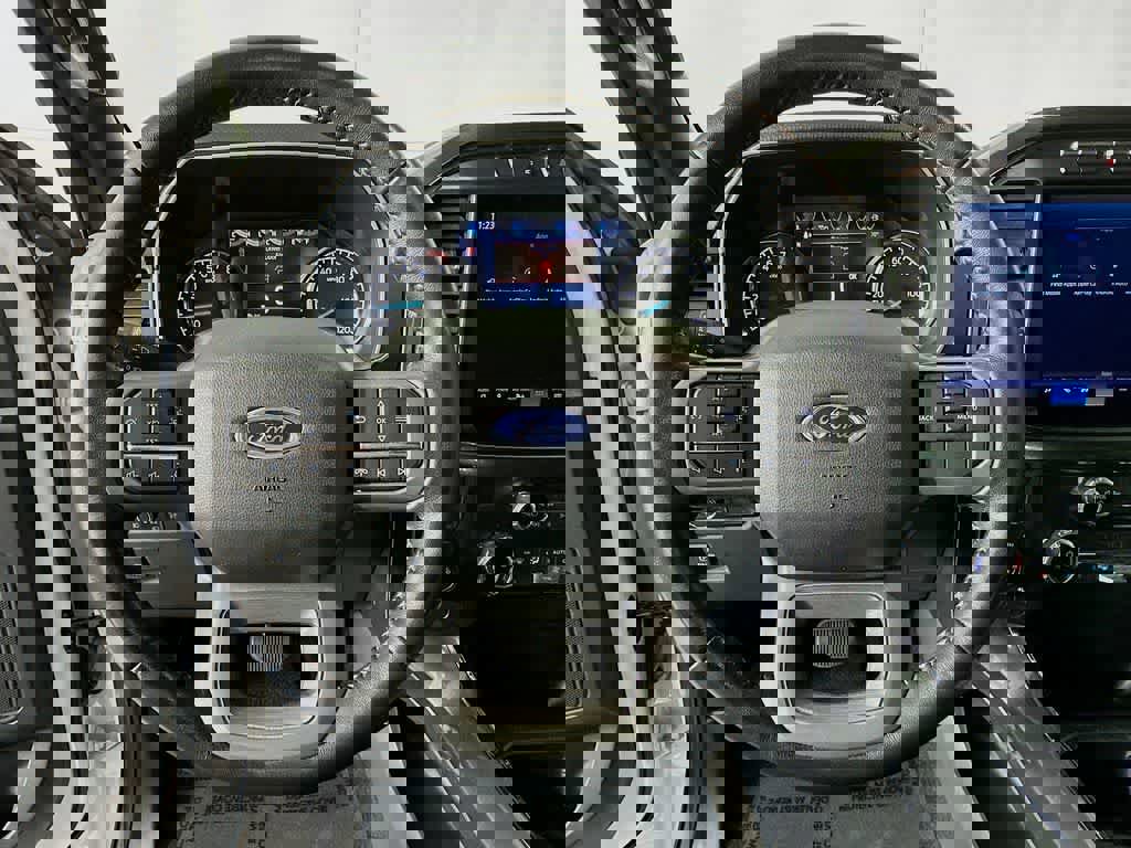 Certified 2022 Ford F150 XLT w/ Equipment Group 302A High image 19