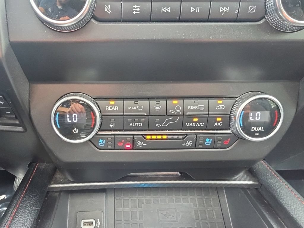 Certified 2019 Ford Expedition Limited w/ Equipment Group 303A AWD/4WD image 20