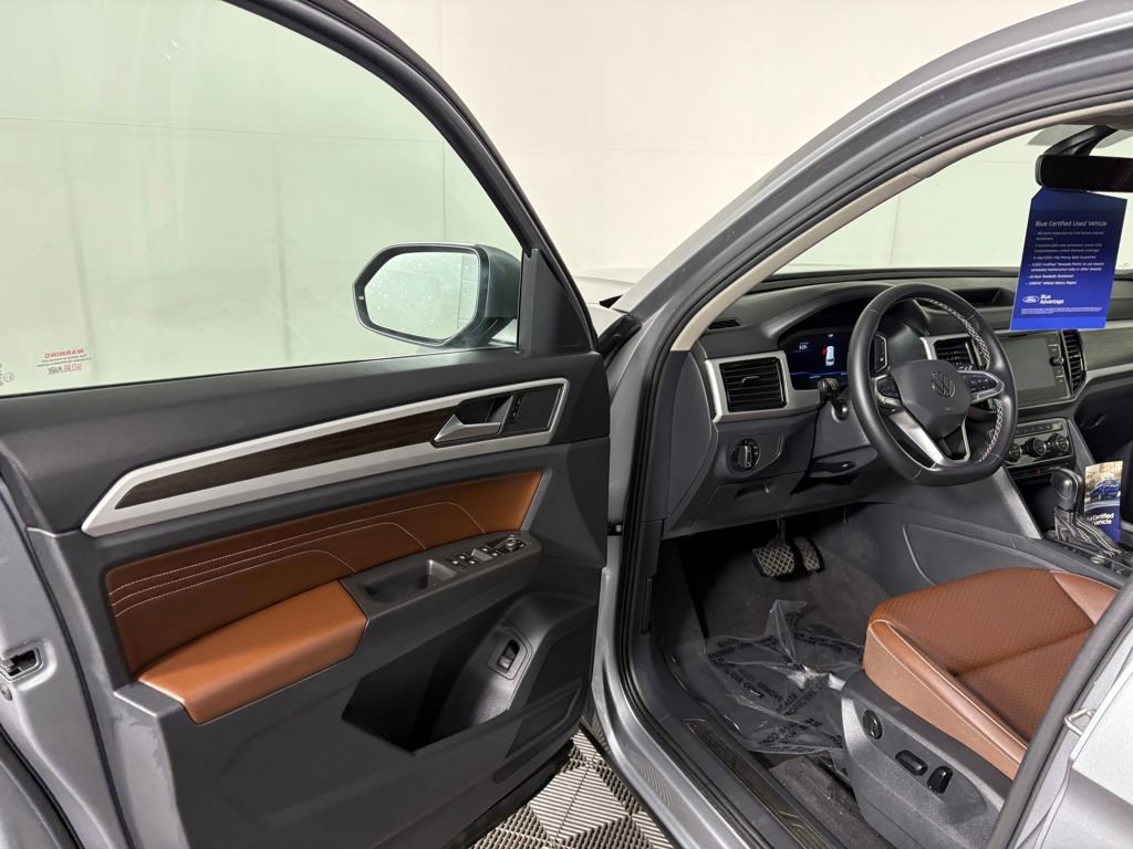 Used 2023 Volkswagen Atlas SE image 13