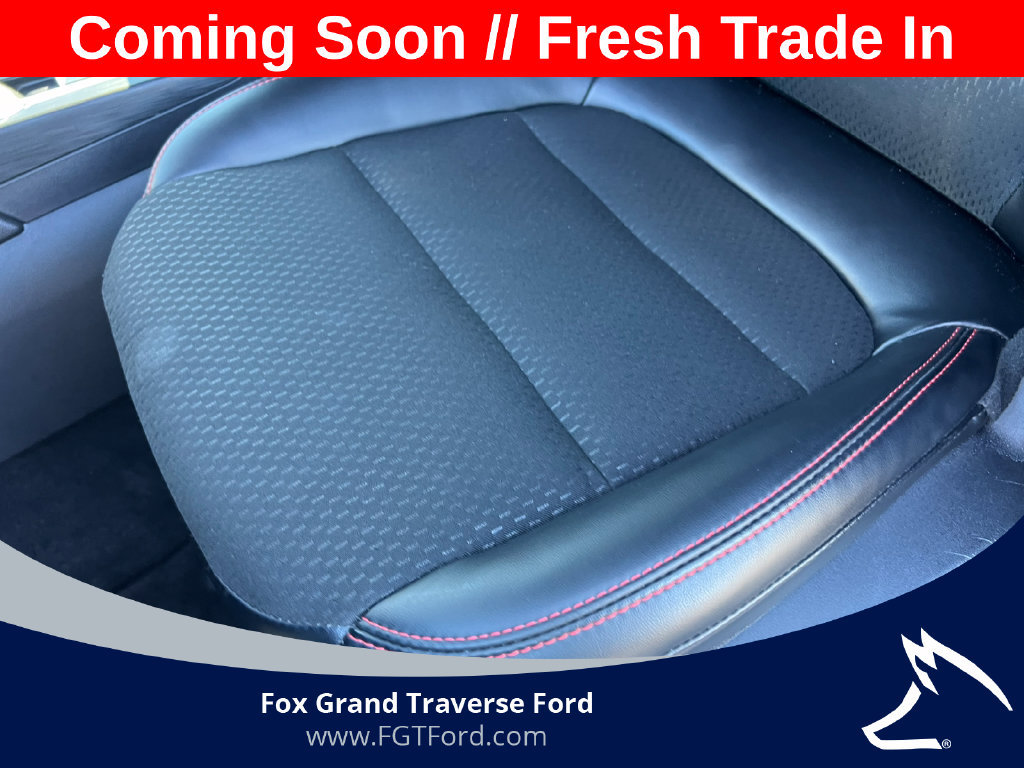 Certified 2025 Ford Escape ST-Line Select AWD/4WD image 11