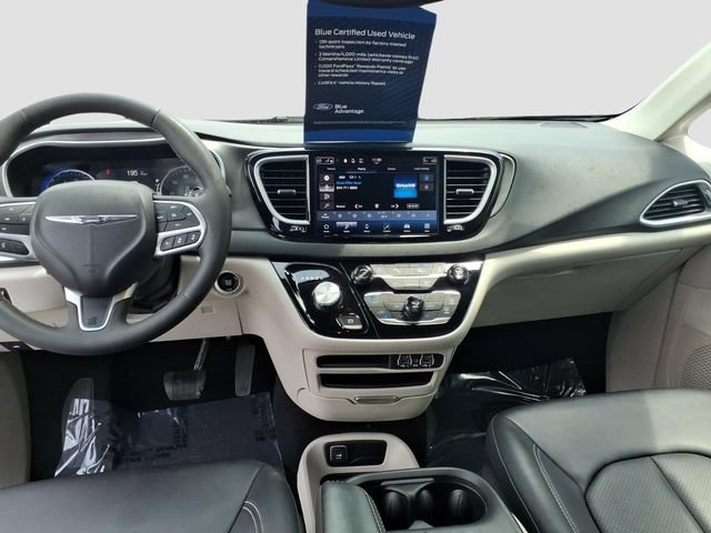 Used 2024 Chrysler Pacifica Touring-L FWD image 10
