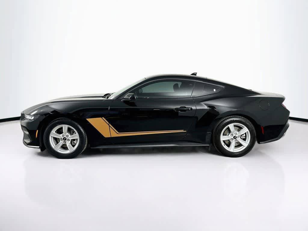 Certified 2024 Ford Mustang Coupe RWD image 3