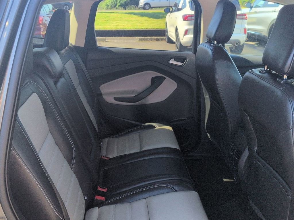 Certified 2019 Ford Escape SEL AWD/4WD image 28