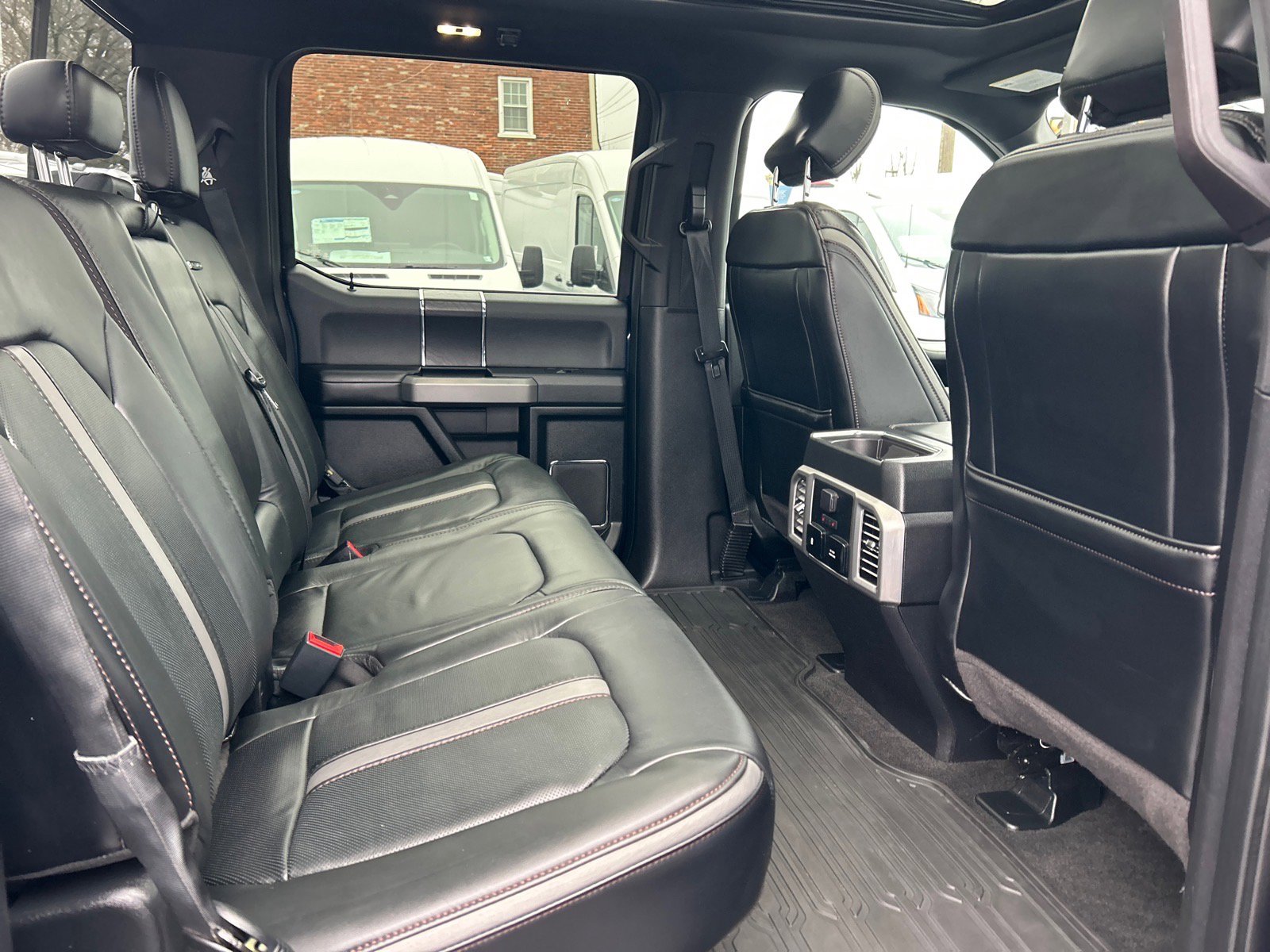 Certified 2019 Ford F150 Platinum w/ Equipment Group 701A Luxury image 20