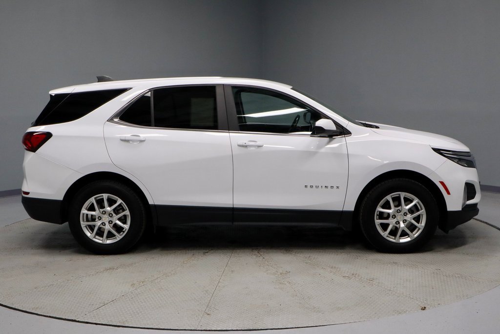 Used 2022 Chevrolet Equinox LT w/ Driver Convenience Package image 6