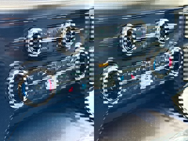 Certified 2024 Ford F150 Platinum w/ Equipment Group 702A High image 15