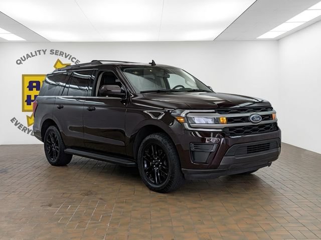 Certified 2024 Ford Expedition XLT AWD/4WD image 1