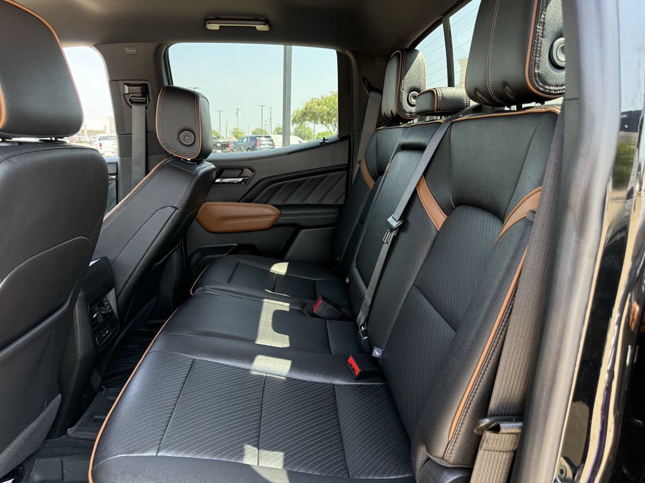 Used 2023 GMC Canyon AT4 w/ AT4 Premium Package AWD/4WD image 26