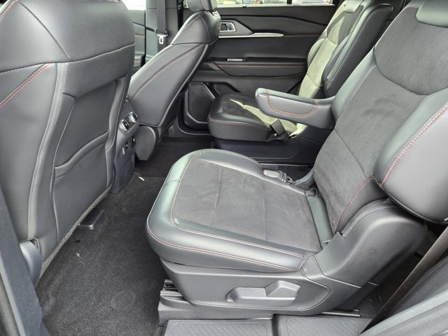 Certified 2025 Ford Explorer ST AWD/4WD image 10