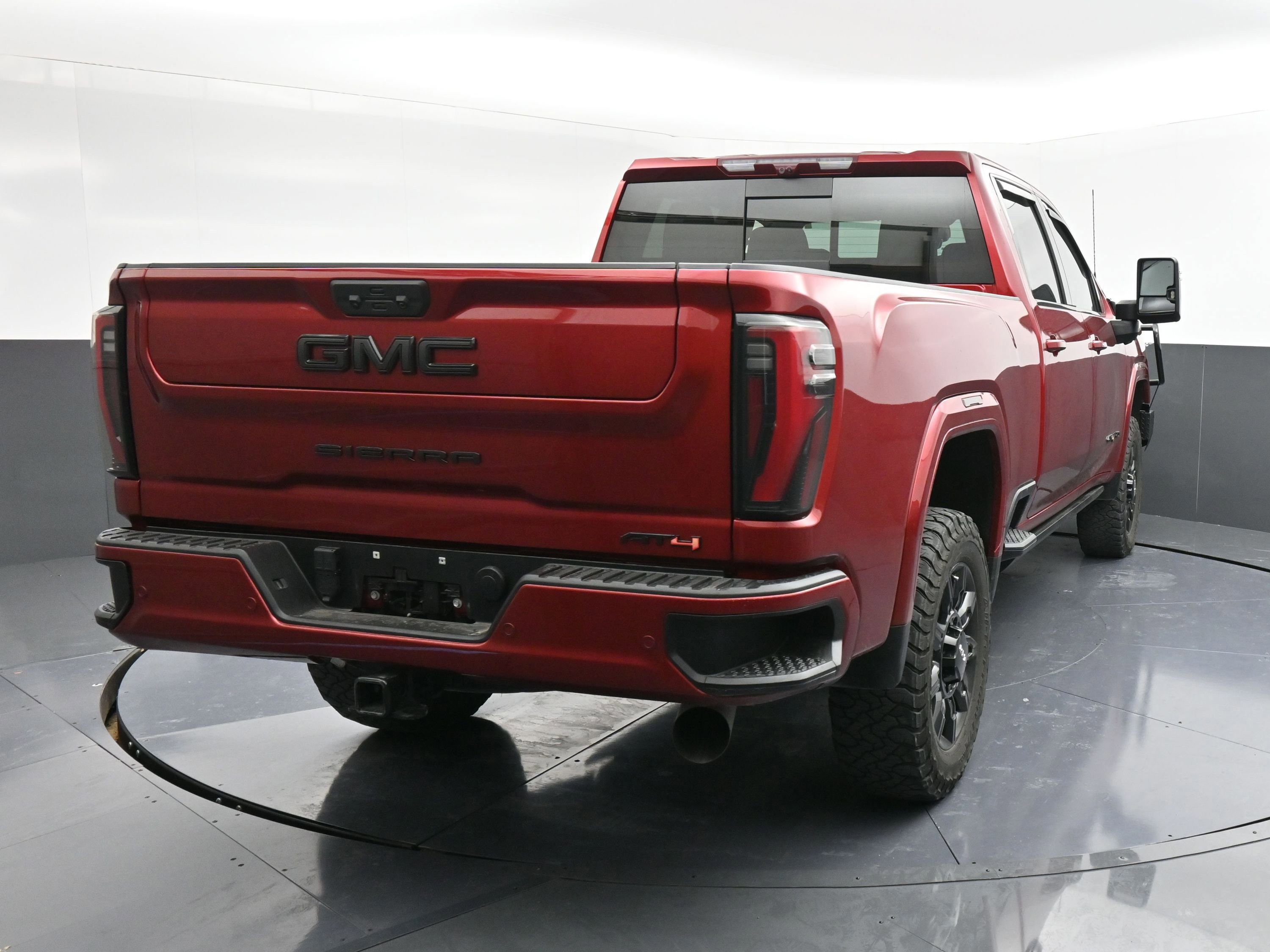 Used 2024 GMC Sierra 2500 AT4 w/ AT4 Premium Plus Package image 14