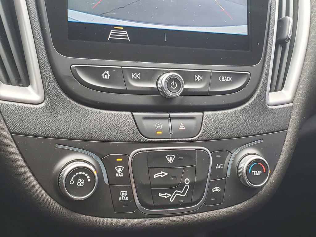 Used 2020 Chevrolet Malibu LS image 25