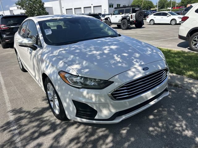 Certified 2019 Ford Fusion SE FWD image 3