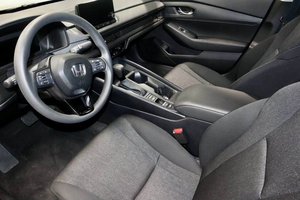 Used 2025 Honda Accord LX image 22
