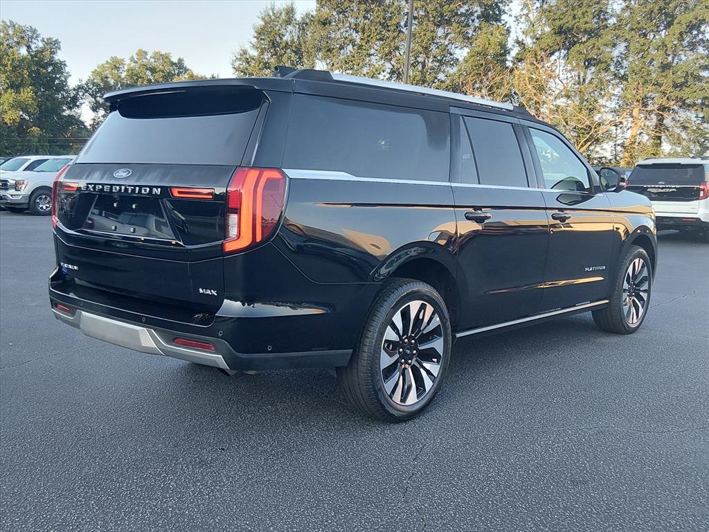 Certified 2025 Ford Expedition Max Platinum w/ Driver's Package AWD/4WD image 4