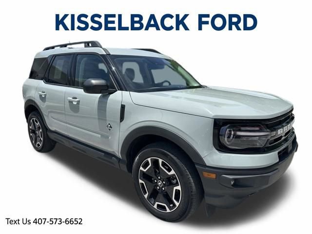 Certified 2023 Ford Bronco Sport Outer Banks w/ Tech Package AWD/4WD image 1