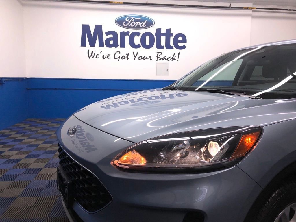 Certified 2022 Ford Escape SE w/ Cold Weather Package image 10