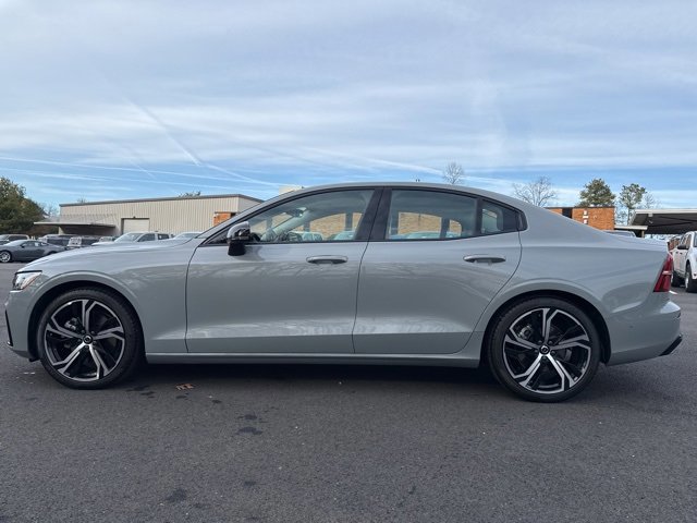 Used 2024 Volvo S60 B5 Ultimate w/ Climate Package image 2