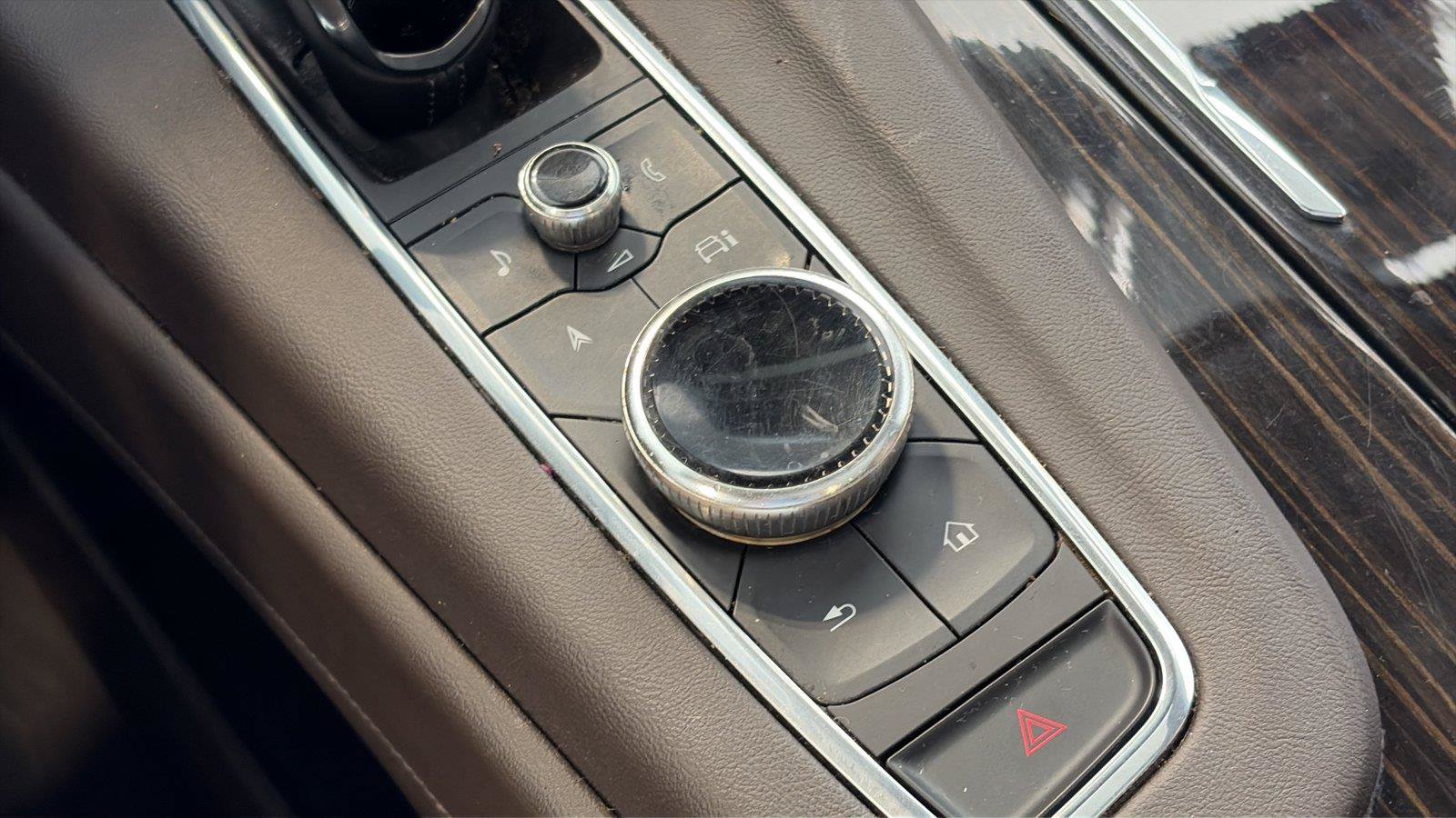 Used 2021 Cadillac Escalade ESV Sport w/ Driver Assist Tech Package AWD/4WD image 22