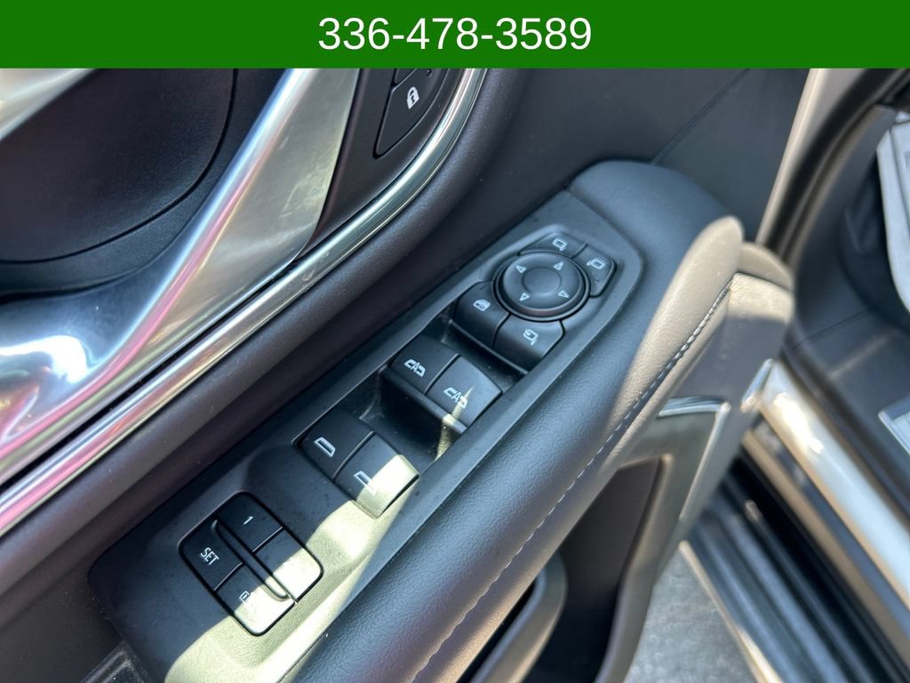 Used 2022 Chevrolet Tahoe LT w/ LT Signature Plus Package AWD/4WD image 11