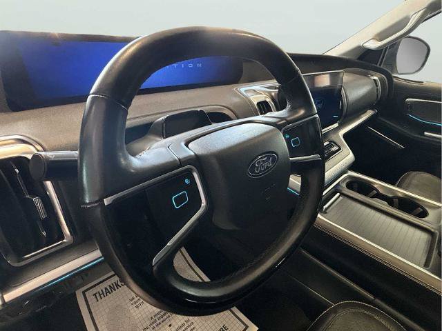 Certified 2025 Ford Expedition Platinum w/ Driver's Package AWD/4WD image 9