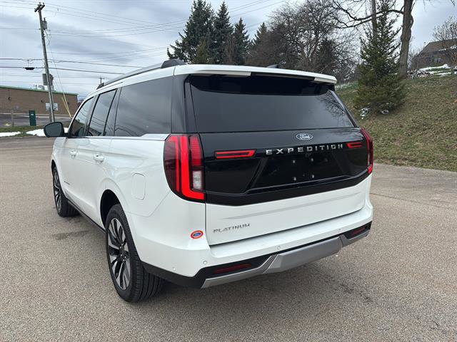 Certified 2025 Ford Expedition Platinum w/ Driver's Package image 3