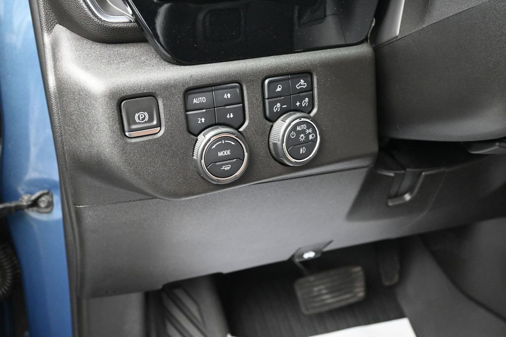 Used 2024 Chevrolet Silverado 3500 High Country w/ Z71 Off-Road Package AWD/4WD image 14