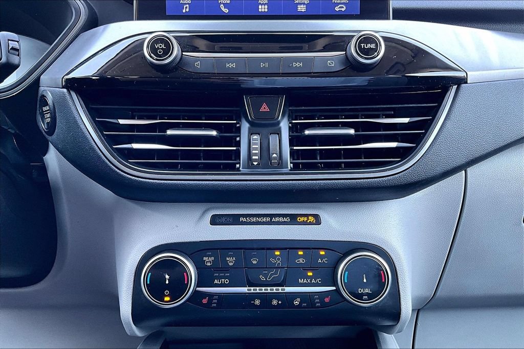 Certified 2024 Ford Escape Active w/ Cold Weather Package FWD image 31
