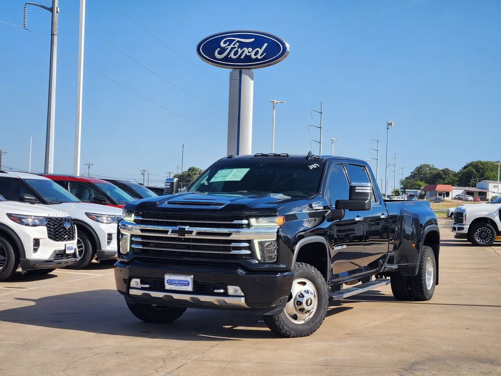 Used 2022 Chevrolet Silverado 3500 High Country w/ Safety Package II AWD/4WD image 3
