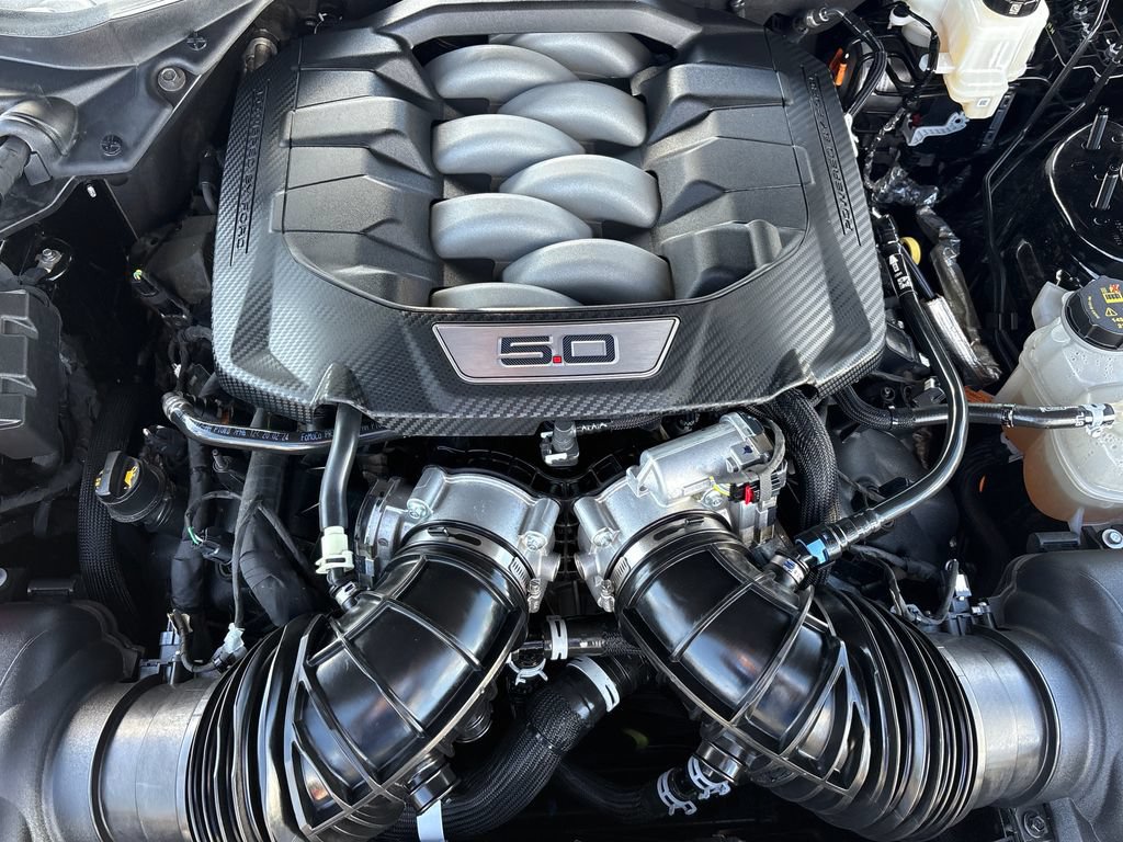 Certified 2025 Ford Mustang GT Premium RWD image 3