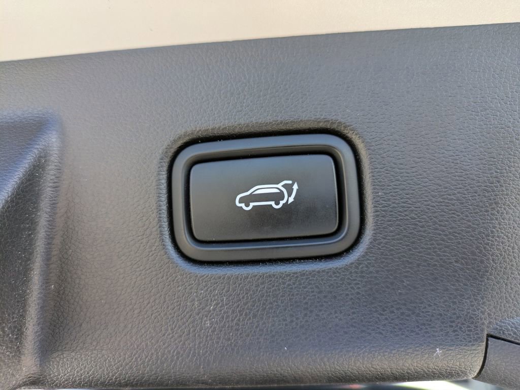 Used 2023 Hyundai Tucson Limited image 13