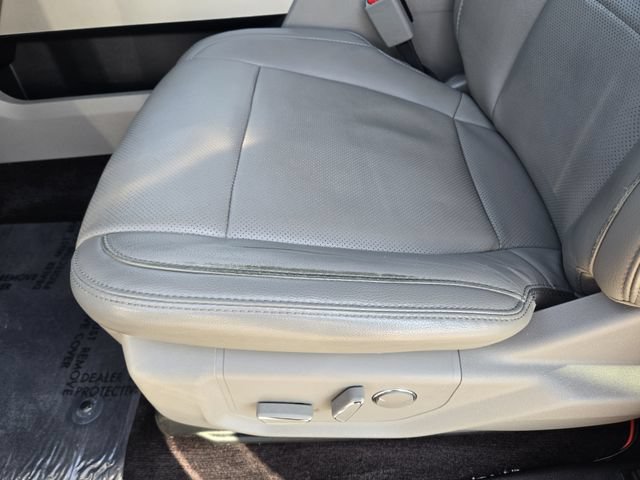 Certified 2017 Ford F150 Lariat AWD/4WD image 22