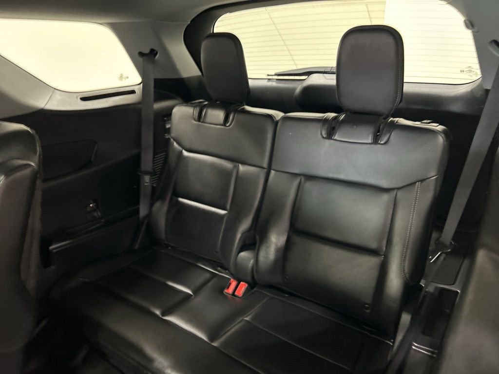 Certified 2022 Ford Explorer XLT w/ Equipment Group 202A AWD/4WD image 28