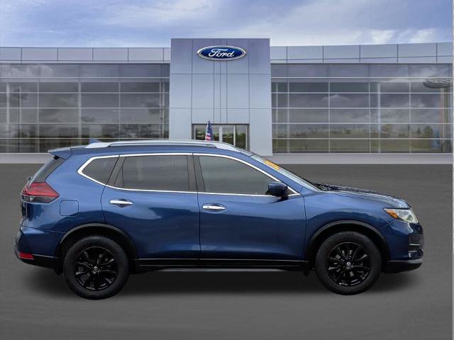 Used 2020 Nissan Rogue SV FWD image 7
