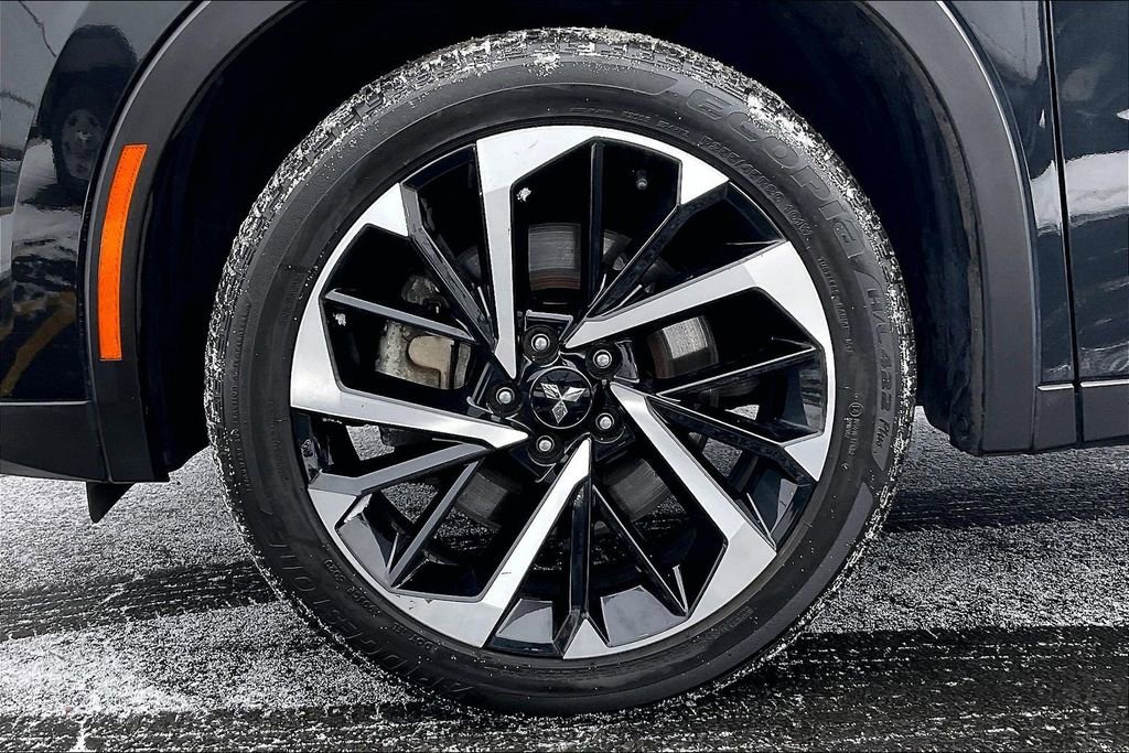 Used 2024 Mitsubishi Outlander SE image 8