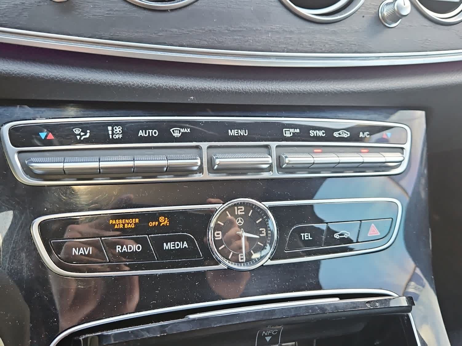 Used 2017 Mercedes-Benz E 400 4MATIC Wagon image 18