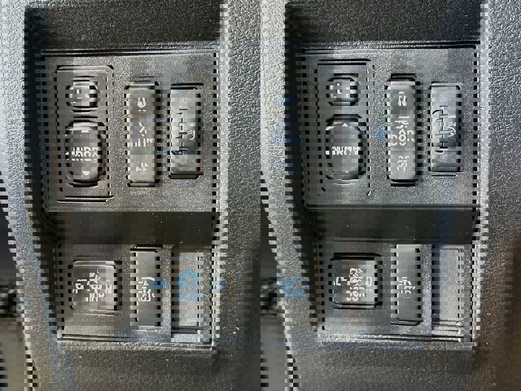 Used 2020 Toyota Tundra image 24